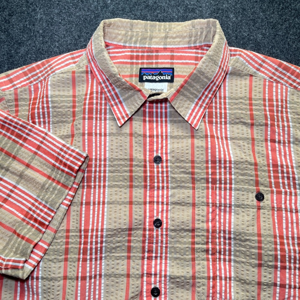 Patagonia Button Down Shirt‎ Mens M Orange Plaid Seersucker Short Sleeve